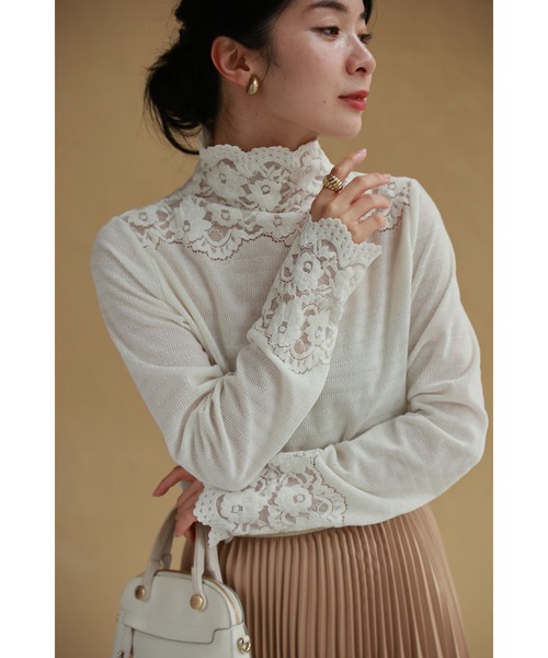 cawaii(カワイイ)の「デコルテと手元に映える白花レースカットソートップス(Tシャツ/カットソー・レディース・ホワイト・FREE)」の17枚目の写真