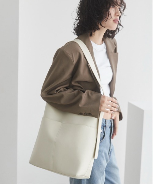 ANGIE（アンジー）の「ワンハンドル２WAYショルダーバッグ（ショルダーバッグ・レディース・アイボリー/ブラック・FREE）」の14枚目の写真
