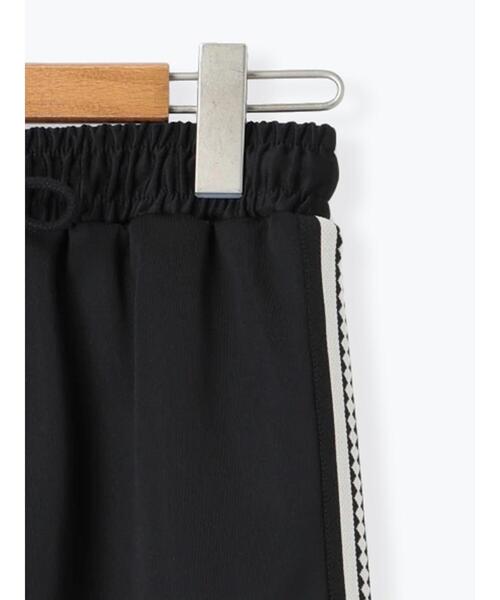 Lugnoncure（ルノンキュール）の「サイドラインナロースカート（スカート・レディース・オフホワイト/チャコールグレー/ブラック・F）」の7枚目の写真