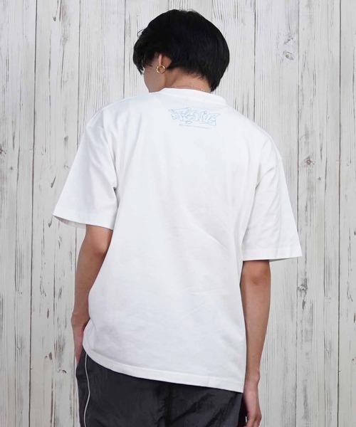 FORGET NEVER（フォーゲットネバー）の「【ムラサキスポーツ限定】FORGET NEVER/フォーゲットネバー 半袖Tシャツ フロントプリント 252OO1ST555FN（Tシャツ/カットソー・メンズ・ホワイト/ブラック・XL/L/M）」の4枚目の写真
