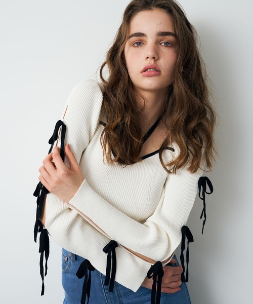 DEICY（デイシー）の「ハートネックリボンニット（ニット/セーター・レディース・ピンク/ホワイト・FREE）」の6枚目の写真