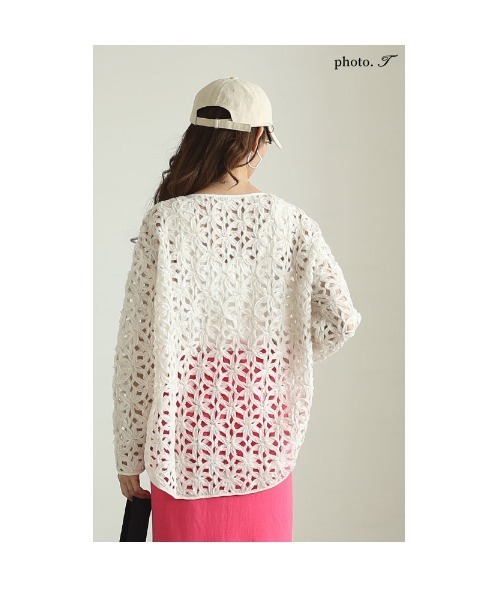 Sawa a la mode（サワアラモード）の「3Dフラワーレースプルオーバートップス（Tシャツ/カットソー・レディース・ホワイト/ブラック・FREE）」の8枚目の写真