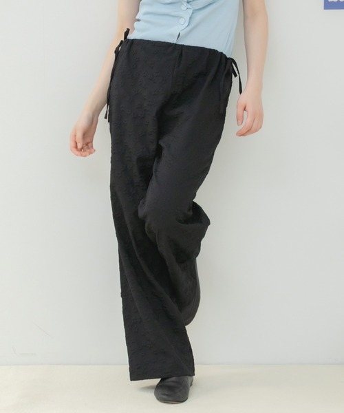 HEILIS(ヘイリス)の「【HIT ITEM!】【新色追加】フラワージャガードイージーパンツ/リラックスパンツ レディース 花柄 韓国 ブラック ホワイト アイボリー ガーリー カジュアル 春服 夏服(その他パンツ・レディース・アイボリー/オフホワイト/ブラック・FREE)」の21枚目の写真