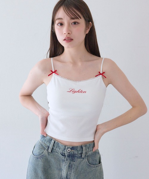 OLIVE des OLIVE（オリーブデオリーブ）の「リボンロゴキャミ（キャミソール・レディース・ホワイト/オフホワイト/ネイビー・FREE）」の2枚目の写真