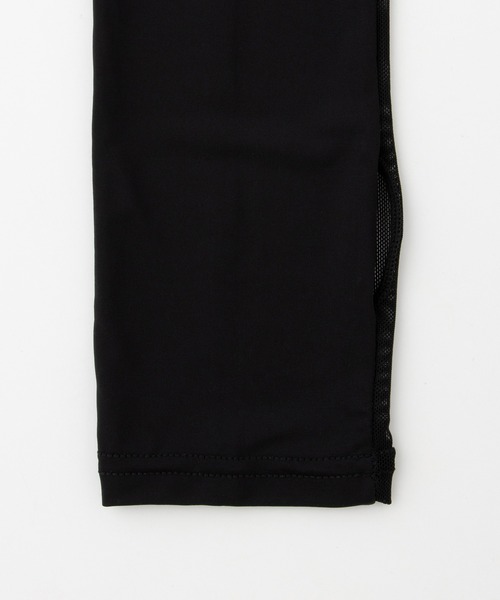 Honeys（ハニーズ）の「【ハニさら・接触冷感・吸水冷感・抗菌防臭・ＵＶカット】アームカバー内側メッシュ／６０ｃｍ（アームカバー・レディース・ブラック・FREE）」の11枚目の写真