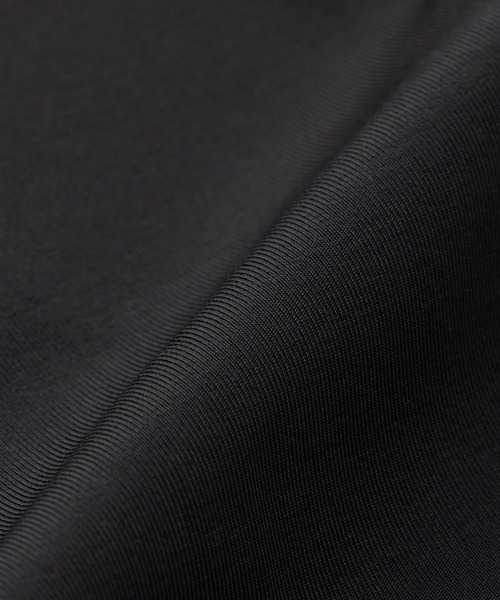 Honeys（ハニーズ）の「【ハニさら・接触冷感・吸水冷感・抗菌防臭・ＵＶカット】アームカバー内側メッシュ／６０ｃｍ（アームカバー・レディース・ブラック・FREE）」の12枚目の写真