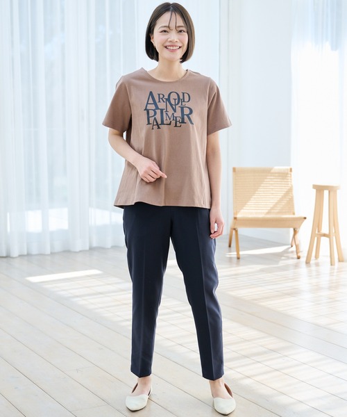 Arnold Palmer(アーノルドパーマー)の「ロゴプリント Aライン Tシャツ(Tシャツ/カットソー・レディース・ホワイト/ダークベージュ/ブラック・M/L/S)」の9枚目の写真