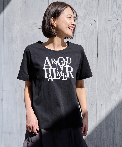 Arnold Palmer(アーノルドパーマー)の「ロゴプリント Aライン Tシャツ(Tシャツ/カットソー・レディース・ホワイト/ダークベージュ/ブラック・M/L/S)」の5枚目の写真