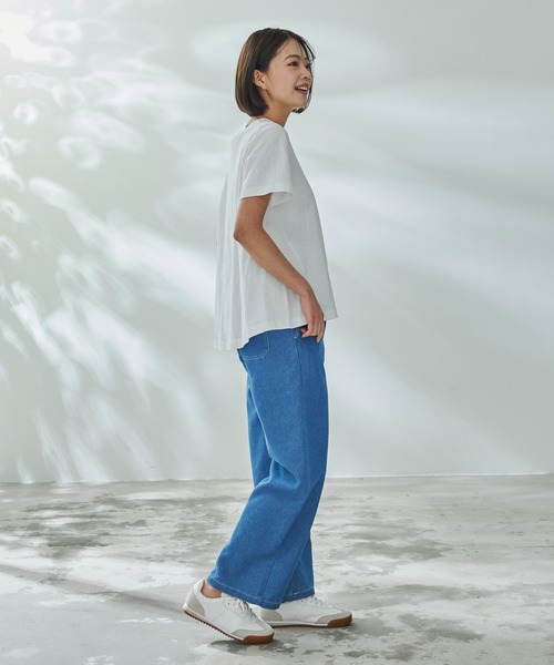 Arnold Palmer(アーノルドパーマー)の「ロゴプリント Aライン Tシャツ(Tシャツ/カットソー・レディース・ホワイト/ダークベージュ/ブラック・M/L/S)」の4枚目の写真