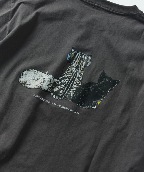 セール】限定展開 ビッグシルエット 両面プリント クルーネック T