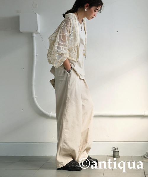 antiqua(アンティカ)の「コード刺繍メッシュブルゾン(ブルゾン・レディース・アイボリー/ブラック・ONESIZE)」の5枚目の写真
