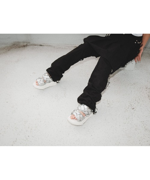 STEVE MADDEN（スティーブマデン）の「ボリュームソールサンダル/S.MADDEN HORIZON 5-VS（サンダル・レディース・ブラック×ブラック/シルバー/ブルー・23.0cm/24.0cm/23.5cm/23.5-24/24.5cm/22.5cm）」の16枚目の写真