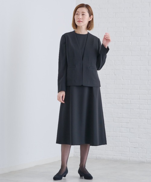 AOYAMA(アオヤマ)の「【ブラックフォーマル】<2点セット>自宅で洗える!ジャケット+ワンピース|喪服・礼服・冠婚葬祭・入卒・学校行事|【WEB限定】(スーツセット・レディース・ブラック系1/ブラック系2/ブラック系3/ブラック系4/ブラック系5・S/M/L/LL)」の4枚目の写真