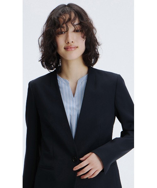 AOYAMA(アオヤマ)の「【着る日傘・接触冷感・吸汗速乾】機能性バツグン◎Vカラージャケット|オフィス&通勤&入卒&七五三&オケージョン|自宅で洗える!・セットアップ着用可|〈大きいサイズあり〉(スーツジャケット・レディース・ネイビー・11号/9号/13号/7号/15号/17号/5号)」の9枚目の写真