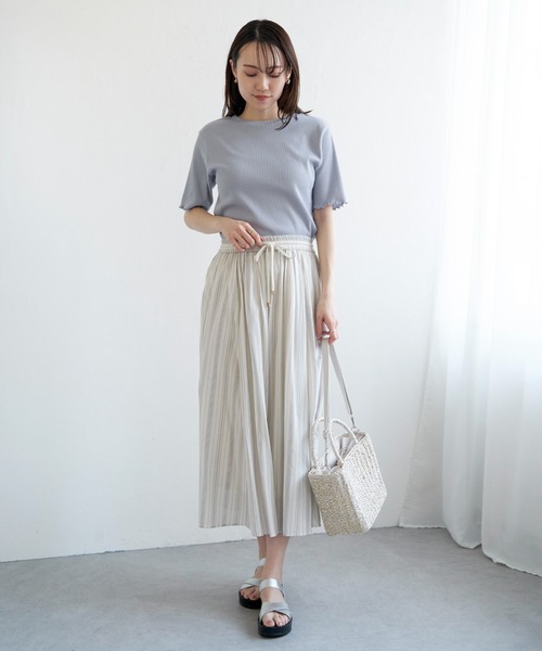 ikka(イッカ)の「ラメテレコ前後2WAYメローT(Tシャツ/カットソー・レディース・ブラック/ブルー/オフホワイト/ベージュ・M/L/S)」の8枚目の写真