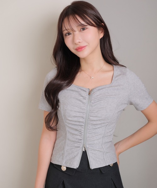 LIPSERVICE(リップサービス)の「ZIPギャザーカットトップス(Tシャツ/カットソー・レディース・ブラック/グレー/ホワイト・FREE)」の3枚目の写真