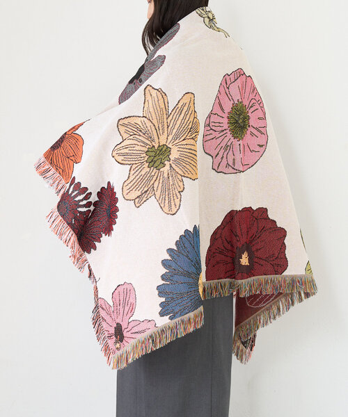 SAHIR(サヒール)の「【SAHIR サヒール】Throwket flower(ブランケット・レディース・アイボリー/ネイビー・0)」の5枚目の写真