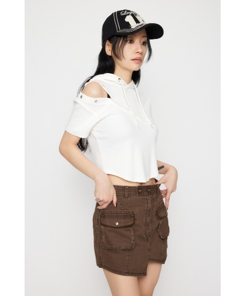 LAGUA GEM(ラグアジェム)の「RING BUTTON HOODIE トップス(パーカー・レディース・ブラック/グレー/ホワイト・FREE)」の4枚目の写真