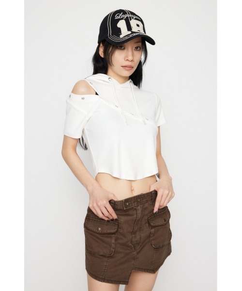 LAGUA GEM(ラグアジェム)の「RING BUTTON HOODIE トップス(パーカー・レディース・ブラック/グレー/ホワイト・FREE)」の5枚目の写真