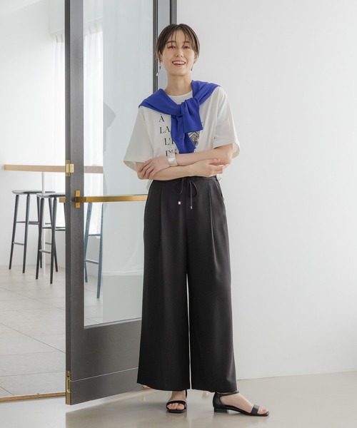 Elura（エルーラ）の「サマ見えリラックスＴシャツ/318893（Tシャツ/カットソー・レディース・チャコールグレー/ブラック/ホワイト系その他6/ライトピンク/ホワイト/ダークブラウン・SMALL/MEDIUM/LARGE）」の17枚目の写真