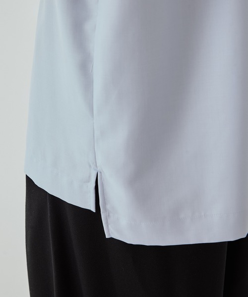 UNITED TOKYO(ユナイテッドトウキョウ)の「DRY RAYON ショートスリーブシャツ 防シワ性|ウォッシャブル(シャツ/ブラウス・メンズ・ブラック/グレイッシュベージュ/サックスブルー/オフホワイト/ライトグレー/ダークグレー・1/2/3)」の10枚目の写真