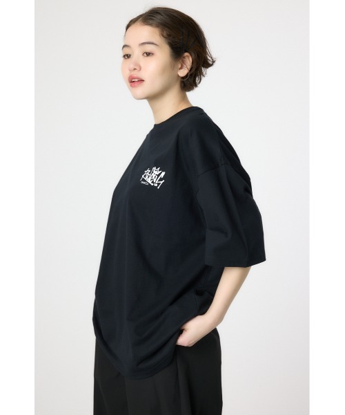 RODEO CROWNS WIDE BOWL(ロデオクラウンズワイドボウル)の「BIG SIGN LOGO Tシャツ(Tシャツ/カットソー・レディース・ライトパープル/ネイビー/ブラック/オフホワイト・MEDIUM/LARGE)」の5枚目の写真