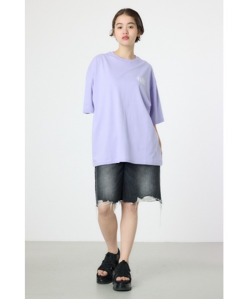 RODEO CROWNS WIDE BOWL(ロデオクラウンズワイドボウル)の「BIG SIGN LOGO Tシャツ(Tシャツ/カットソー・レディース・ライトパープル/ネイビー/ブラック/オフホワイト・MEDIUM/LARGE)」の13枚目の写真