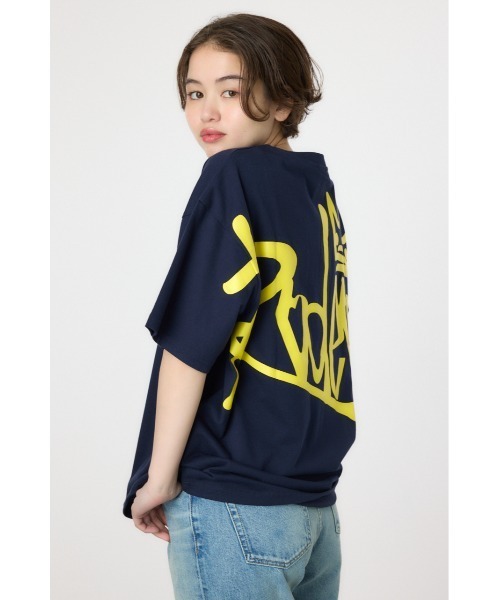 RODEO CROWNS WIDE BOWL(ロデオクラウンズワイドボウル)の「BIG SIGN LOGO Tシャツ(Tシャツ/カットソー・レディース・ライトパープル/ネイビー/ブラック/オフホワイト・MEDIUM/LARGE)」の17枚目の写真