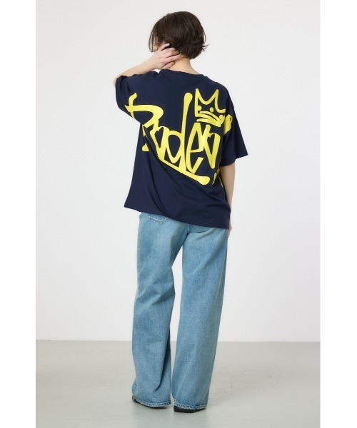 RODEO CROWNS WIDE BOWL(ロデオクラウンズワイドボウル)の「BIG SIGN LOGO Tシャツ(Tシャツ/カットソー・レディース・ライトパープル/ネイビー/ブラック/オフホワイト・MEDIUM/LARGE)」の21枚目の写真