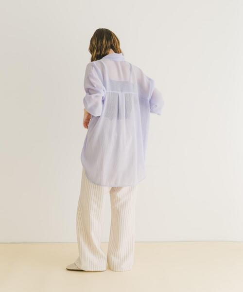 ITEMS URBANRESEARCH(アイテムズ アーバンリサーチ)の「ヨウリュウシアービッグシャツ(シャツ/ブラウス・レディース・ラベンダー/オフホワイト/ブラック・FREE)」の15枚目の写真