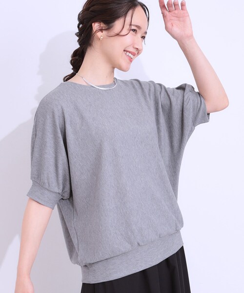 DRESKIP(ドレスキップ)の「【ひんやり/UV】ほんのりラメで大人上品 お袖リブ ドルマントップス(Tシャツ/カットソー・レディース・オフホワイト/グレー/ピンク/サックスブルー/イエロー系その他/ブラック・00)」の4枚目の写真
