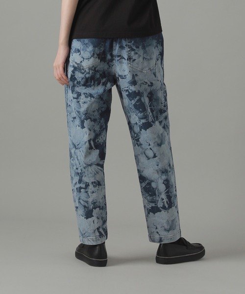 zucca ズッカ 25ssレーザーブリーチデニムパンツ　インディゴ染め　変形 zucca ズッカ 25ssレーザーブリーチデニムパンツ インディゴ染め 変形