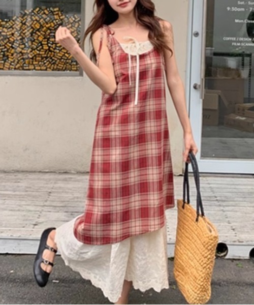 LADY LIKE(レディライク)の「レイヤード風チェック柄キャミワンピース(ワンピース・レディース・レッド/サックスブルー・M)」の5枚目の写真
