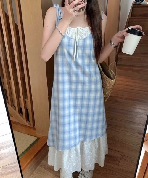 LADY LIKE(レディライク)の「レイヤード風チェック柄キャミワンピース(ワンピース・レディース・レッド/サックスブルー・M)」の12枚目の写真