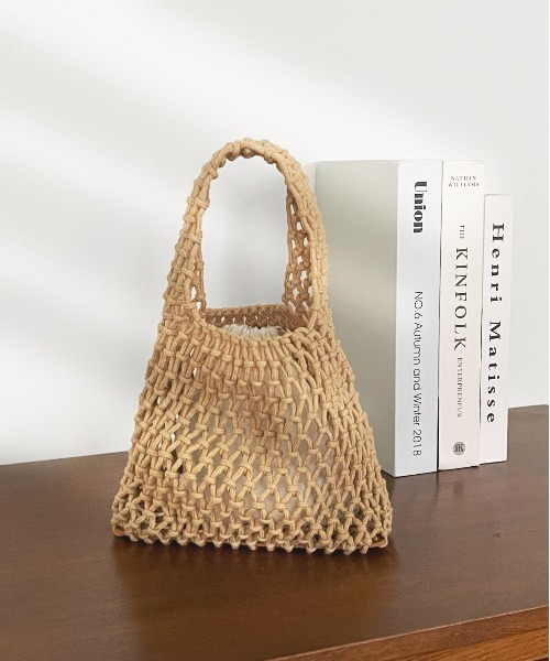 ad thie(アドティエ)の「ロープ編み ワンハンドル ミニバッグ(ハンドバッグ・レディース・イエロー/グリーン/ベージュ/オフホワイト/ブラック・FREE)」の13枚目の写真