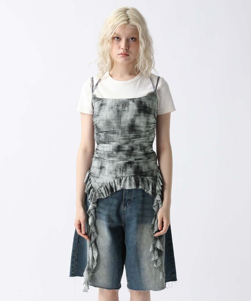 FOREVER 21（フォーエバー トゥエンティーワン）の「【2025SS】モヤ柄カスケードフリルキャミ（キャミソール・レディース・ブラウン/ブルー/ブラック・FREE）」の20枚目の写真