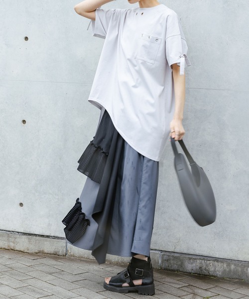 kOhAKU(コハク)の「【接触冷感】『ハトメアシメカットソー』(Tシャツ/カットソー・レディース・ブラック/ライトグレー・FREE)」の11枚目の写真