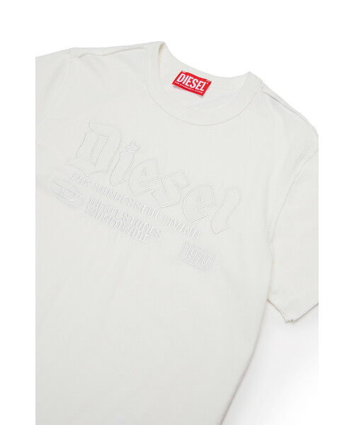 DIESEL(ディーゼル)の「キッズ Tシャツ TRAWJUST(Tシャツ/カットソー・キッズ・オフホワイト/ブラック・10Y/12Y/14Y/4Y/16Y/8Y/6Y)」の9枚目の写真