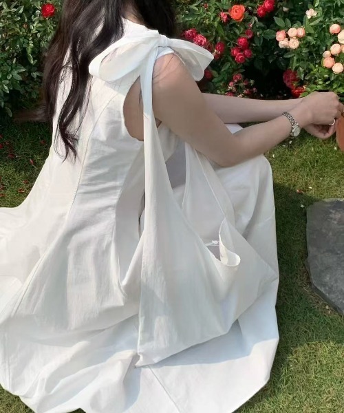 セール】YUGA_YGMC Flared dress with back（ワンピース）｜FREE