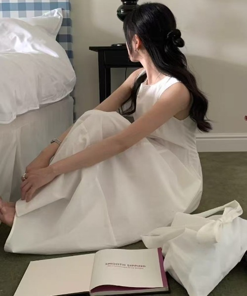 セール】YUGA_YGMC Flared dress with back（ワンピース）｜FREE