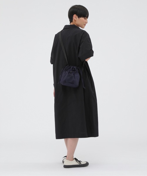 MHL.（エムエイチエル）の「WASHED NYLON（ショルダーバッグ・レディース・グレー/ネイビー系1・FREE）」の11枚目の写真