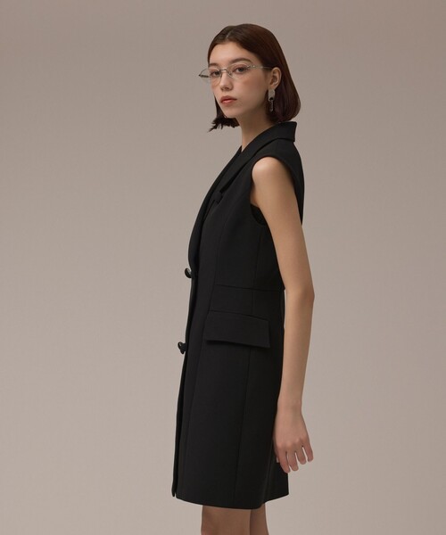 GRACE CONTINENTAL（グレースコンチネンタル）の「テーラードワンピース（ワンピース・レディース・ブラック/ベージュ・38/36）」の3枚目の写真