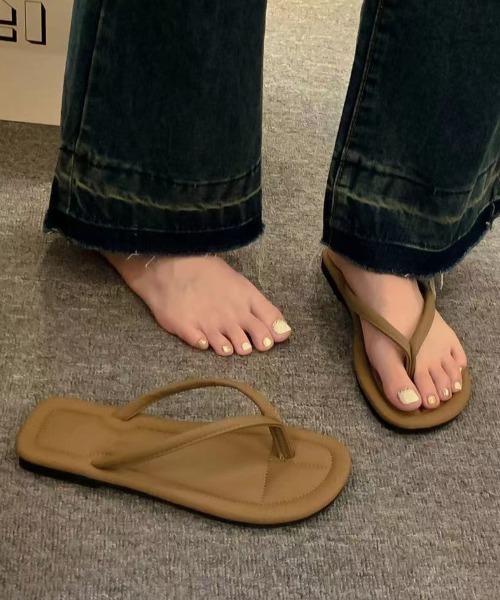 Ritzy（リッツィー）の「クリップトゥ フラットトングサンダル ビーチサンダル（サンダル・レディース・ホワイト/ベージュ/シルバー/ブラック・23/23.5/24/24.5/25）」の4枚目の写真