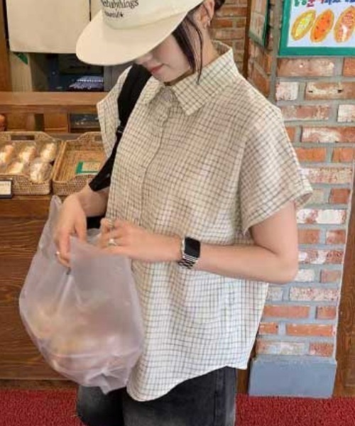 Vipoa(ヴィポア)の「roll up check shirt(シャツ/ブラウス・レディース・ホワイト/ピンク/アイボリー・FREE)」の2枚目の写真
