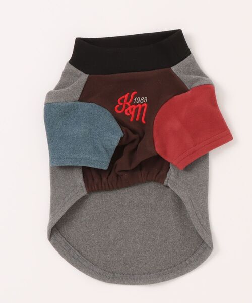 KRIFF MAYER（クリフメイヤー）の「【犬服･ストレッチ･着脱簡単】DOGもちのびT(ロゴ)（ペットウェア・レディース・ダークブラウン/レッド/グレー/カラフル/ブラック/ナチュラル/ダークブルー・SMALL/XX-LARGE/X-LARGE/LARGE/MEDIUM）」の13枚目の写真