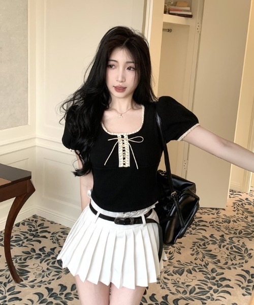 FUNdaysion(ファンデイション)の「レースパフスリーブ半袖トップス(Tシャツ/カットソー・レディース・ブラック/アイボリー・M)」の6枚目の写真