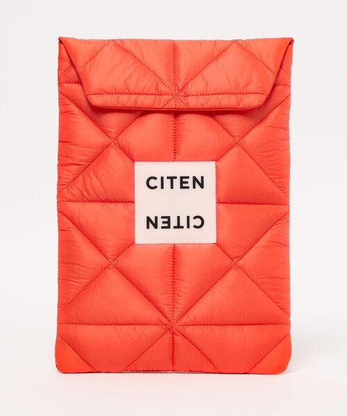 CITEN（シテン）の「＜CITEN＞ パデッド PCケース L ライト（PC・タブレットケース・レディース・ダークブラウン/ベージュ/ライトグレー/レッド/シルバー/ダークグレー/その他3/その他4/ロイヤルブルー/ブラック/オレンジ/ターコイズブルー系/その他6/ケリーグリーン/クリーム/ライム/その他7/ライラック/ブラウン系・FREE）」の19枚目の写真