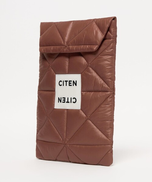 CITEN(シテン)の「<CITEN> パデッド PCケース L ライト(PC・タブレットケース・レディース・ダークブラウン/ベージュ/ライトグレー/レッド/シルバー/ダークグレー/その他3/その他4/ロイヤルブルー/ブラック/オレンジ/ターコイズブルー系/その他6/ケリーグリーン/クリーム・FREE)」の18枚目の写真