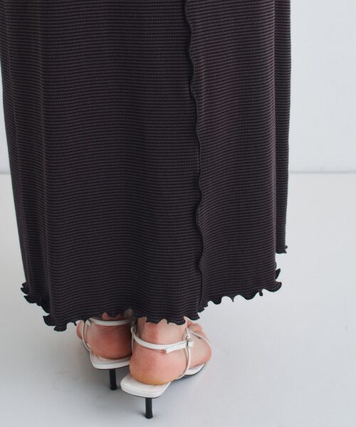 CODE A(コードエー)の「chic border jersey dress(ワンピース・レディース・ブラック系2/ホワイト系3/ブラウン系その他3・00)」の13枚目の写真