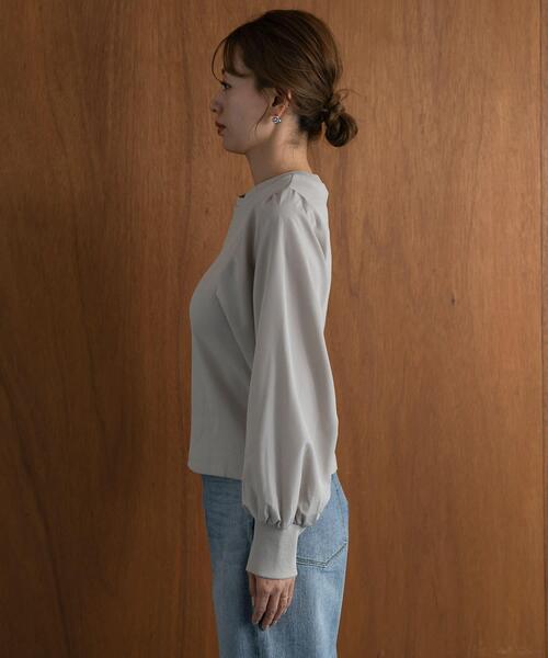 URBAN RESEARCH Sonny Label(アーバンリサーチサニーレーベル)の「『WEB限定』パフスリーブコンビプルオーバー(Tシャツ/カットソー・レディース・ベージュ/ブラック/オフホワイト・FREE)」の4枚目の写真